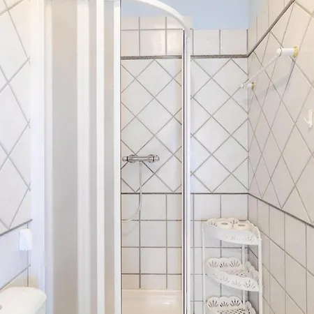 Farma Slunecny Dvur Apartmany A Family Stany Strecha Pod Strechou Hermanuv Mestec Exterior photo