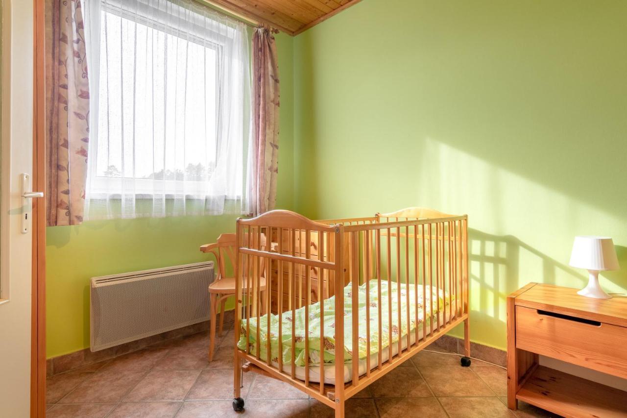 Farma Slunecny Dvur A Family Stany Strecha Pod Strechou Hermanuv Mestec
